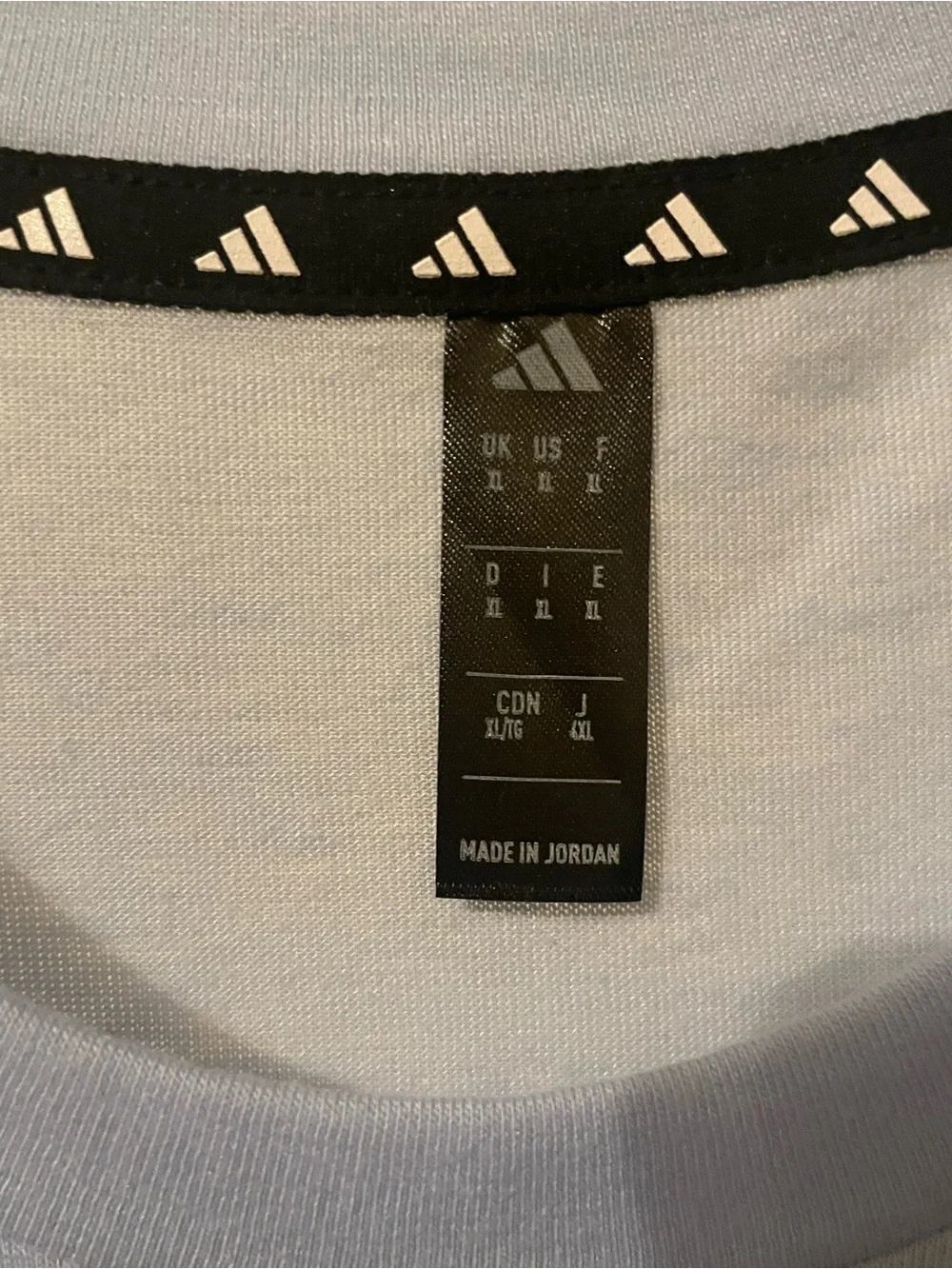 Adidas Mens Training T-Shirt Size: XL